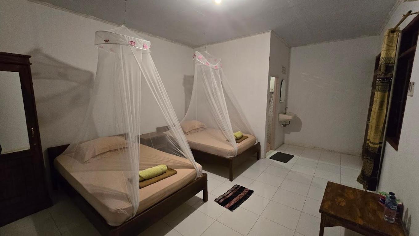 Tangkoko Macaca Hotel Rinondoran Exterior photo